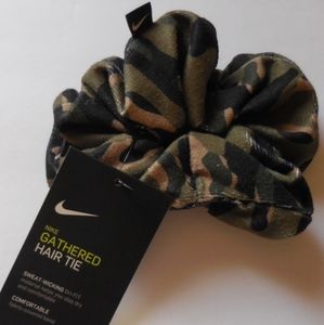 (4) Nike Hair Ties